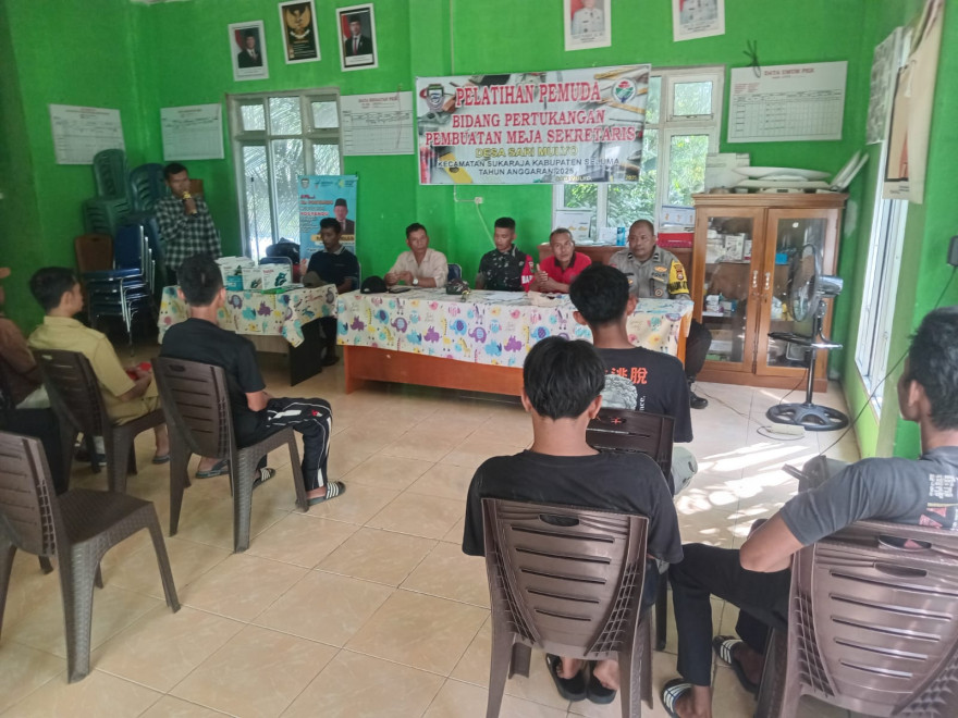 BINA PEMUDA, PEMDES SARI MULYO GIATKAN KREATIVITAS PEMUDA BIDANG PERTUKANGAN